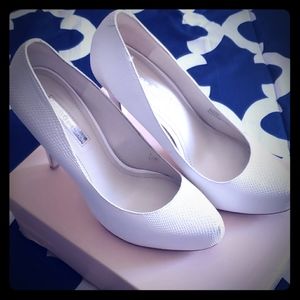 Bcbgeneration high heels sz 9